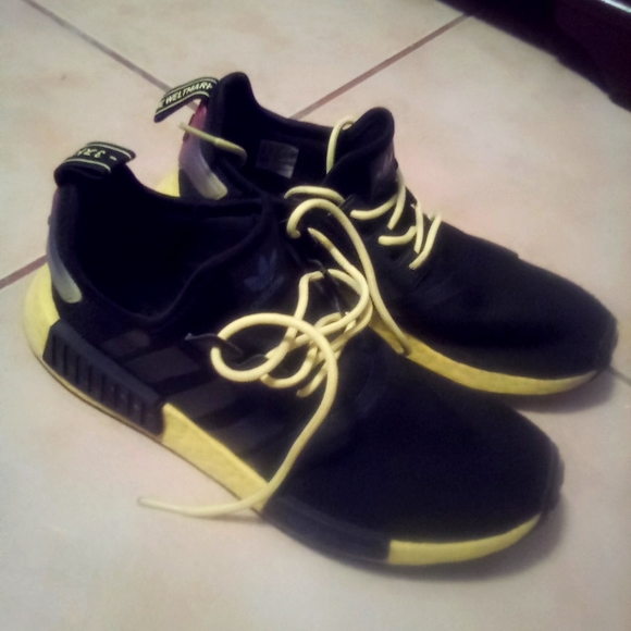 Adidas size 9.5 men //  good condition - Picture 4 of 6